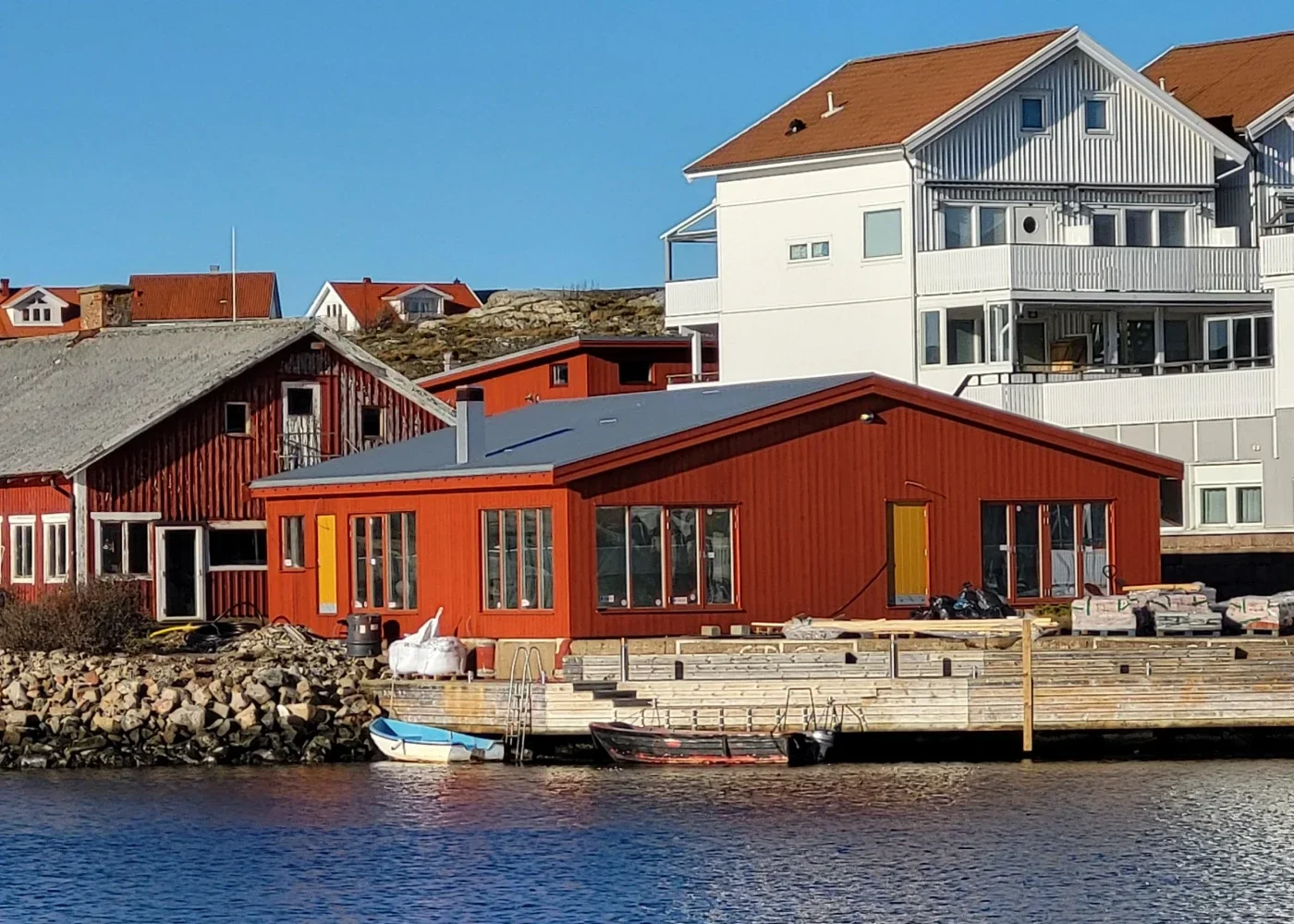 Efter renovering - sjöbod